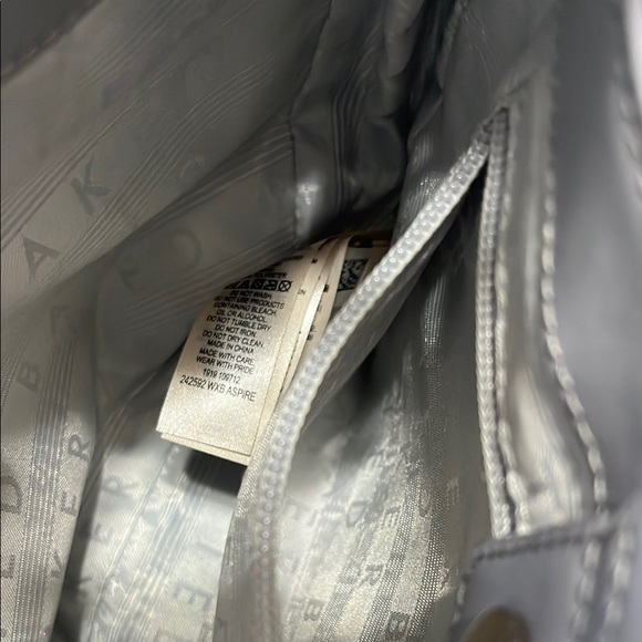 Ted Baker White Textured Shoulder Bag with Gold Clasp - Picture 11 of 13